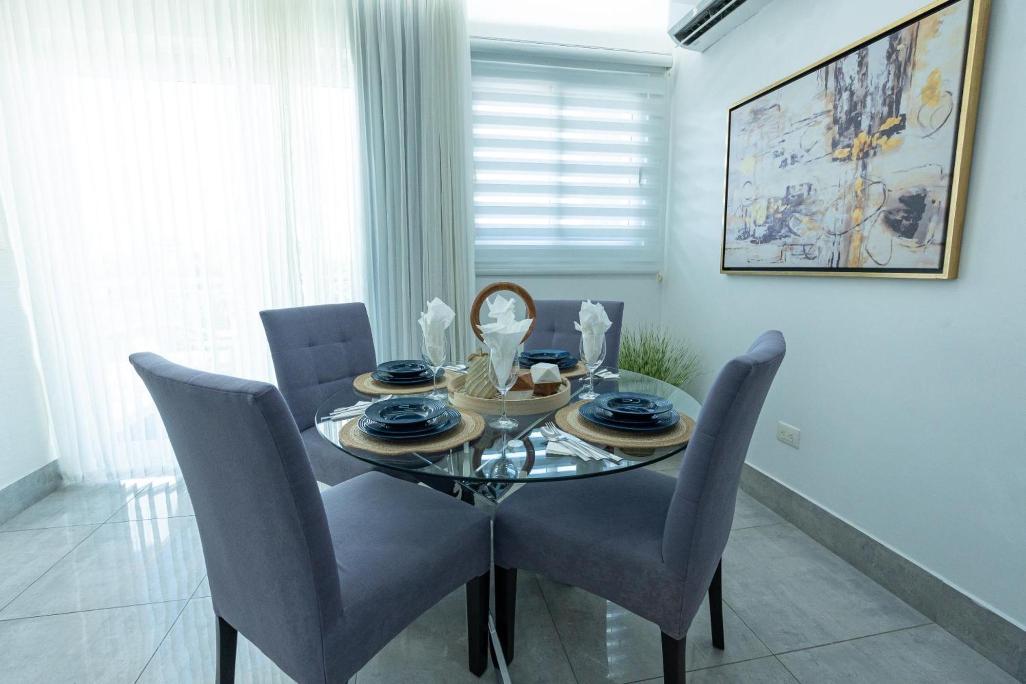 Soha Suites Santiago Gem Rare Find 산티아고 데 로스 카바예로스 외부 사진