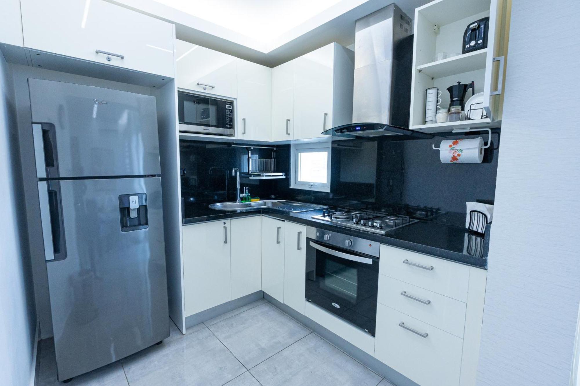 Soha Suites Santiago Gem Rare Find 산티아고 데 로스 카바예로스 외부 사진
