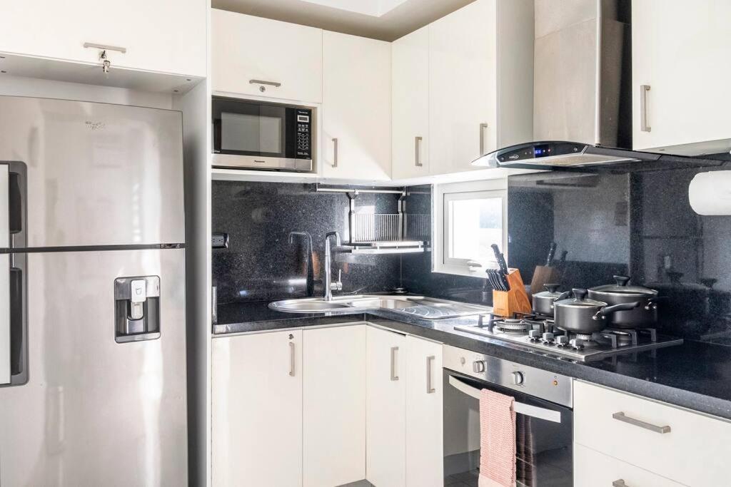 Soha Suites Santiago Gem Rare Find 산티아고 데 로스 카바예로스 외부 사진