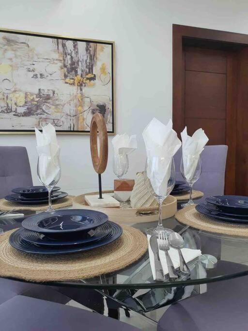 Soha Suites Santiago Gem Rare Find 산티아고 데 로스 카바예로스 외부 사진